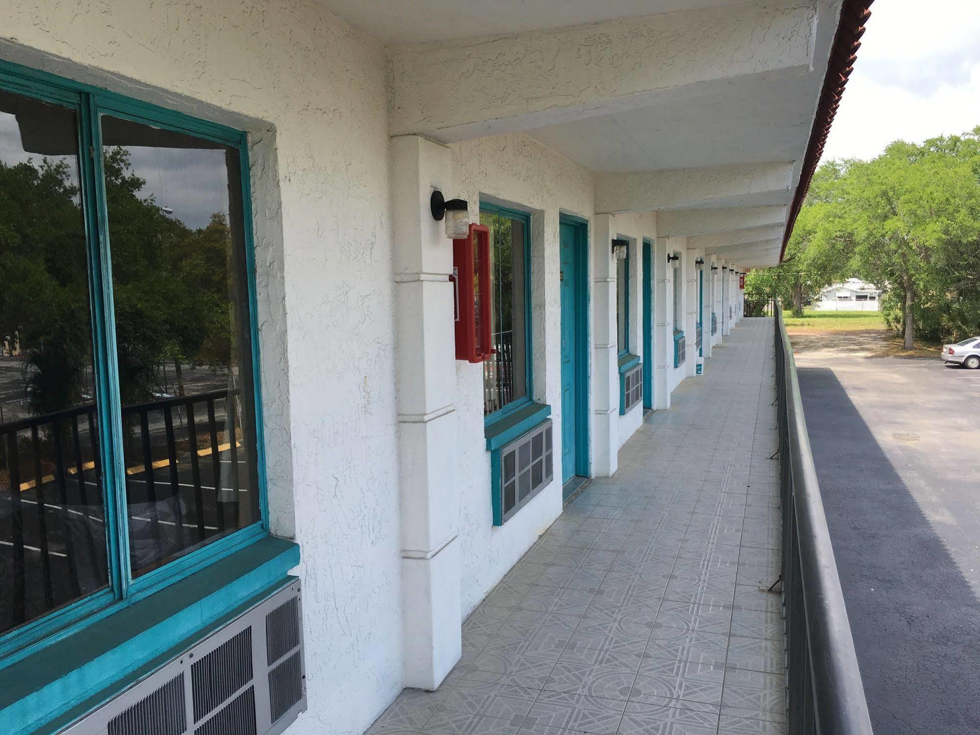 Clearwater Inn Safety Harbor Εξωτερικό φωτογραφία