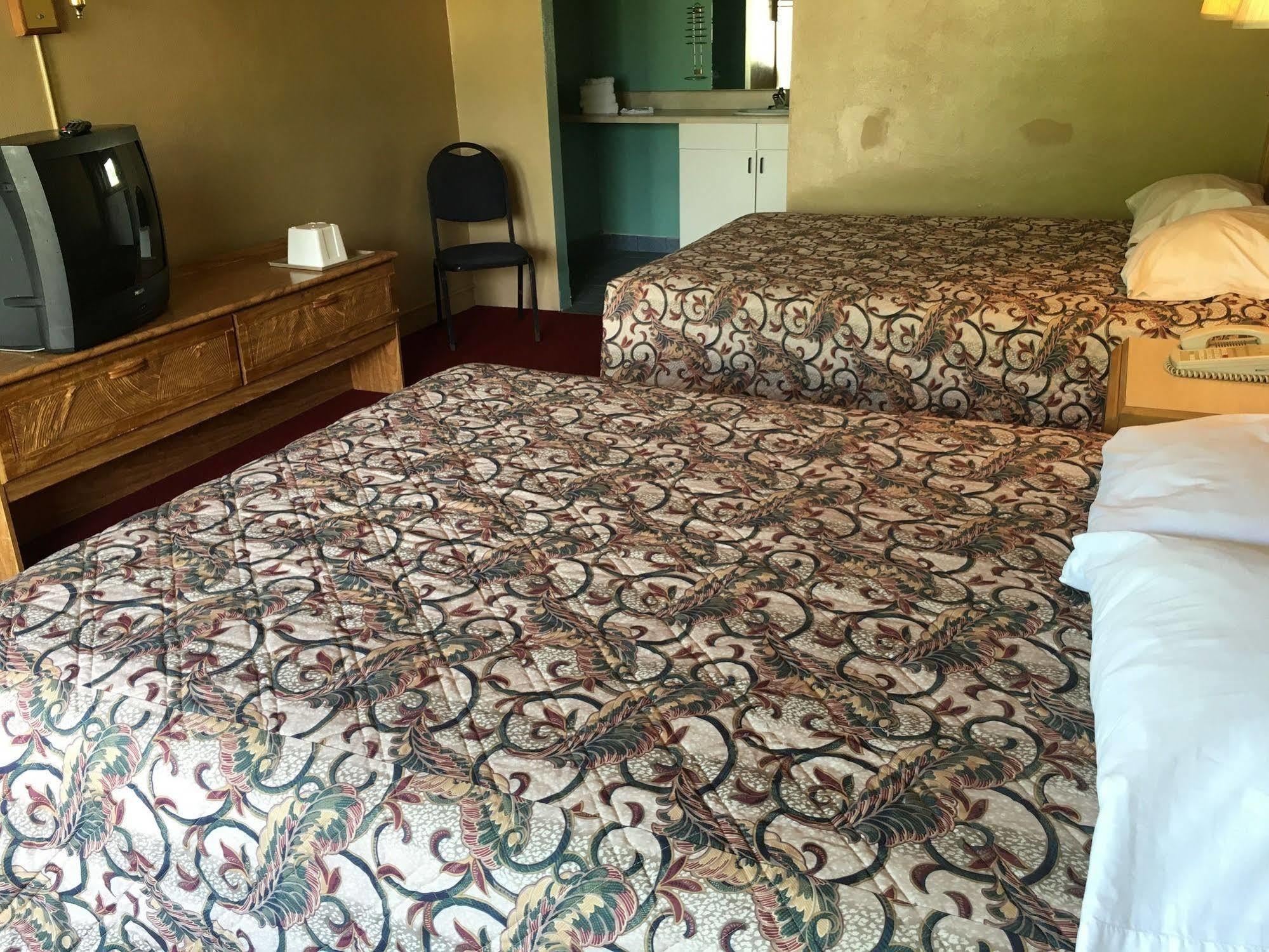Clearwater Inn Safety Harbor Εξωτερικό φωτογραφία